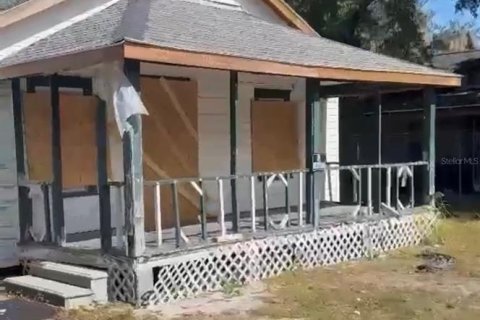 House in Lakeland, Florida 2 bedrooms, 71.35 sq.m. № 2285396