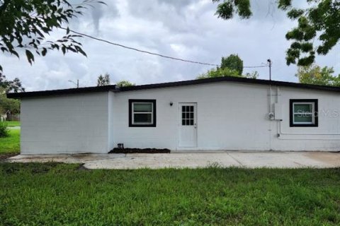 House in Orlando, Florida 4 bedrooms, 106.28 sq.m. № 1362097 - photo 16