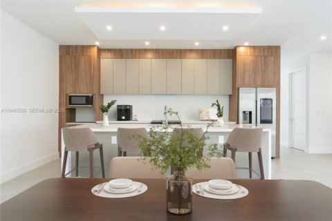 Townhouse in Fort Lauderdale, Florida 4 bedrooms, 233 sq.m. № 2000999 - photo 5