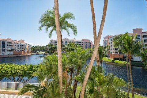 Снять в аренду кондоминиум в Ки-Бискейн, Флорида 2 спальни, 121.7м2, № 1972560 - фото 18