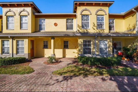 Adosado en Saint Petersburg, Florida 2 dormitorios, 142.88 m2 № 2119877