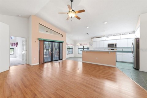 Villa ou maison à vendre à Spring Hill, Floride: 3 chambres, 183.11 m2 № 2092184 - photo 12