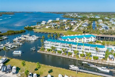 Adosado en Englewood, Florida 3 dormitorios, 147.71 m2 № 2102032