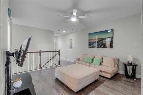 Townhouse in Clermont, Florida 4 bedrooms, 191.01 sq.m. № 1837825 - photo 19
