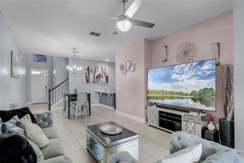 Townhouse in Clermont, Florida 4 bedrooms, 191.01 sq.m. № 1837825 - photo 11