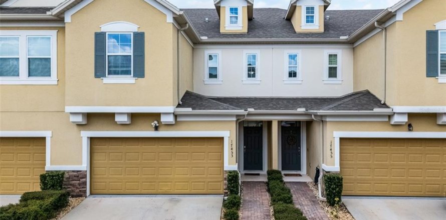 Townhouse in Clermont, Florida 4 bedrooms, 191.01 sq.m. № 1837825