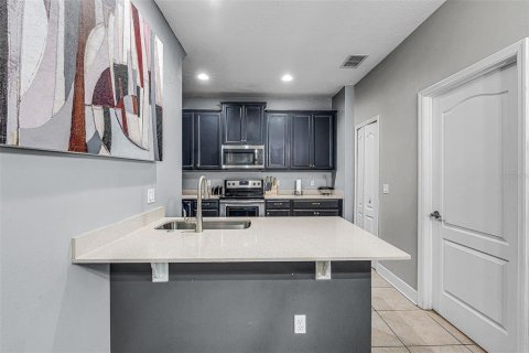 Townhouse in Clermont, Florida 4 bedrooms, 191.01 sq.m. № 1837825 - photo 5