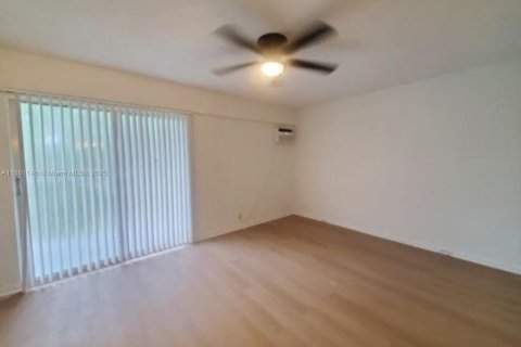 Studio in the Condo in Pembroke Pines, Florida  № 1940947 - photo 9