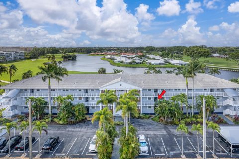 Condo in Atlantis, Florida, 2 bedrooms № 2254643 - photo 4