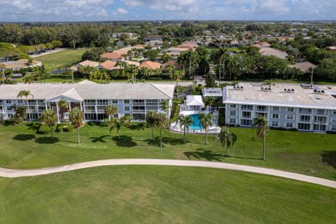 Condo in Atlantis, Florida, 2 bedrooms № 2254643 - photo 30