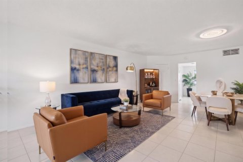 Condo in Atlantis, Florida, 2 bedrooms № 2254643 - photo 6