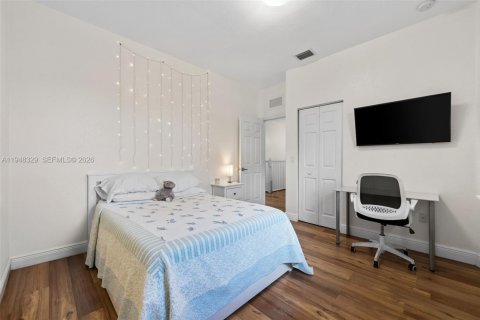 Купить виллу или дом в Дорал, Флорида 4 спальни, 246.19м2, № 2061541 - фото 11