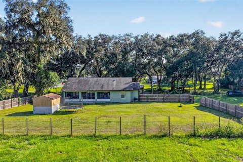 House in Wildwood, Florida 3 bedrooms, 162.58 sq.m. № 2422686 - photo 17