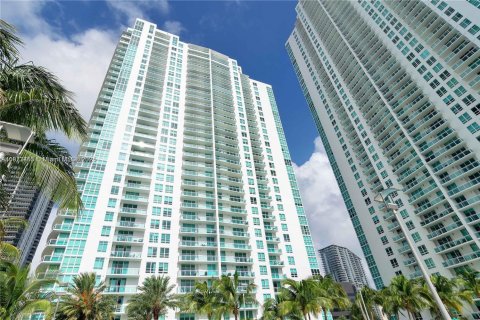 Condominio en alquiler en Miami, Florida, 2 dormitorios, 119.75 m2 № 1925669 - foto 27