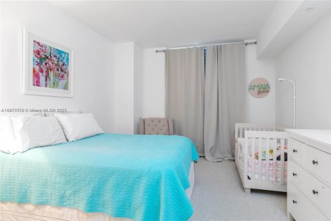 Condominio en alquiler en Miami, Florida, 2 dormitorios, 119.75 m2 № 1925669 - foto 20