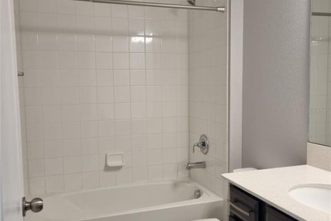 Touwnhouse à vendre à Sanford, Floride: 3 chambres, 138.42 m2 № 2398999 - photo 23
