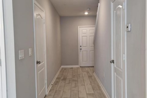 Touwnhouse à vendre à Sanford, Floride: 3 chambres, 138.42 m2 № 2398999 - photo 6