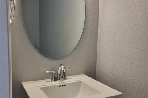 Touwnhouse à vendre à Sanford, Floride: 3 chambres, 138.42 m2 № 2398999 - photo 7