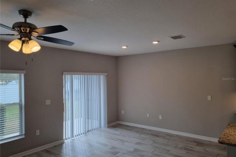 Touwnhouse à vendre à Sanford, Floride: 3 chambres, 138.42 m2 № 2398999 - photo 18