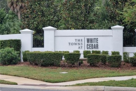 Touwnhouse à vendre à Sanford, Floride: 3 chambres, 138.42 m2 № 2398999 - photo 2