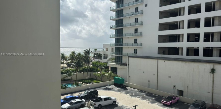 Condo à Hollywood, Floride, 2 chambres  № 1861093