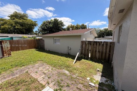 Villa ou maison à louer à Hollywood, Floride: 3 chambres, 128.58 m2 № 2168027 - photo 22