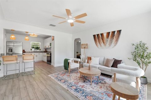 Villa ou maison à vendre à Saint Petersburg, Floride: 3 chambres, 83.98 m2 № 2096347 - photo 2