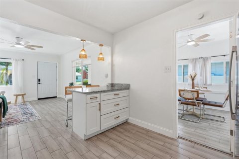 Villa ou maison à vendre à Saint Petersburg, Floride: 3 chambres, 83.98 m2 № 2096347 - photo 25