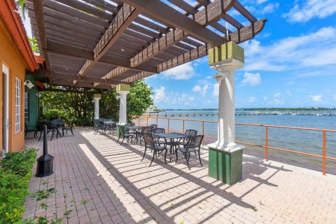 Casa en alquiler en Boynton Beach, Florida, 3 dormitorios, 202.53 m2 № 1170977 - foto 1