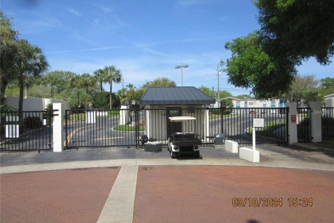 Condo in Tampa, Florida, 3 bedrooms  № 1831909 - photo 30