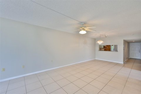Condo in Tampa, Florida, 3 bedrooms  № 1831909 - photo 15