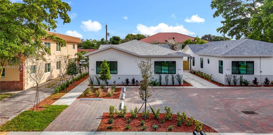 House in Oakland Park, Florida 3 bedrooms № 1954305