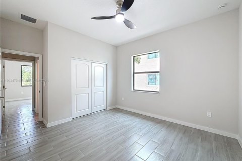 House in Oakland Park, Florida 3 bedrooms № 1954305 - photo 25