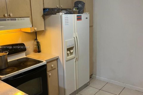 Copropriété à vendre à Miami, Floride: 2 chambres, 91.6 m2 № 2242603 - photo 6