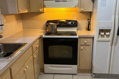 Copropriété à vendre à Miami, Floride: 2 chambres, 91.6 m2 № 2242603 - photo 4