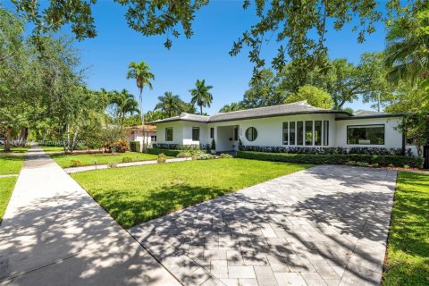 House in Miami Shores, Florida 3 bedrooms, 210.89 sq.m. № 1762412 - photo 2