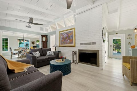 Villa ou maison à vendre à Sarasota, Floride: 3 chambres, 127.09 m2 № 2313378 - photo 17