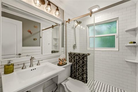 Villa ou maison à vendre à Sarasota, Floride: 3 chambres, 127.09 m2 № 2313378 - photo 28