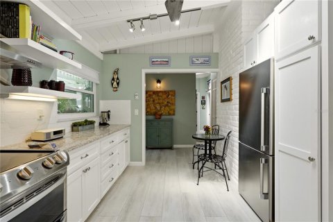 Villa ou maison à vendre à Sarasota, Floride: 3 chambres, 127.09 m2 № 2313378 - photo 12