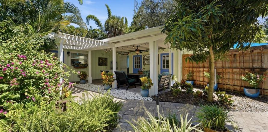 Villa ou maison à Sarasota, Floride 3 chambres, 127.09 m2 № 2313378
