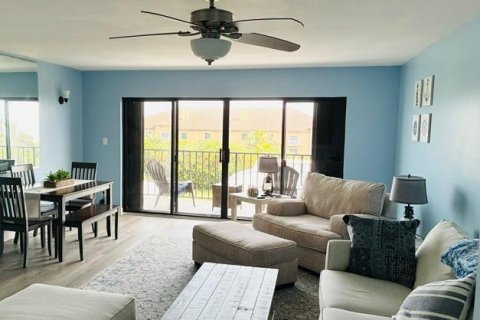 Copropriété à louer à St. Lucie, Floride: 2 chambres, 111.95 m2 № 2271212 - photo 9