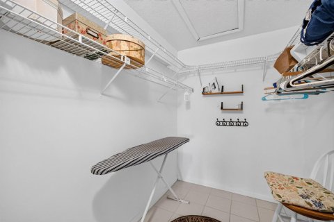Купить кондоминиум в Дженсен-Бич, Флорида 4 комнаты, 101.26м2, № 2402263 - фото 18