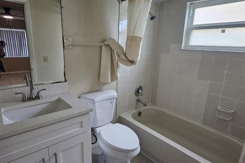 Condo in Orlando, Florida, 2 bedrooms  № 2239200 - photo 7