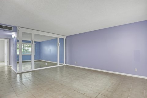Copropriété à louer à Delray Beach, Floride: 2 chambres, 85.47 m2 № 1216328 - photo 1