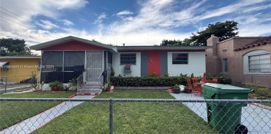 Villa ou maison à Miami, Floride 3 chambres, 148.64 m2 № 1975873