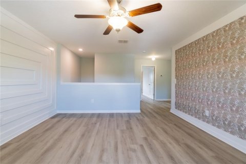 House in Dover, Florida 4 bedrooms, 246.19 sq.m. № 2201323 - photo 30