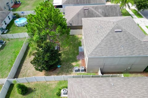 House in Dover, Florida 4 bedrooms, 246.19 sq.m. № 2201323 - photo 5
