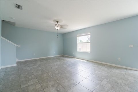 House in Dover, Florida 4 bedrooms, 246.19 sq.m. № 2201323 - photo 16