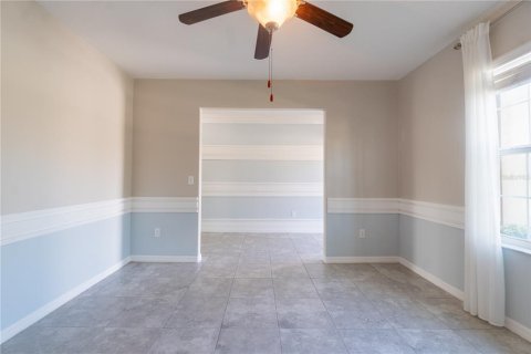 House in Dover, Florida 4 bedrooms, 246.19 sq.m. № 2201323 - photo 13
