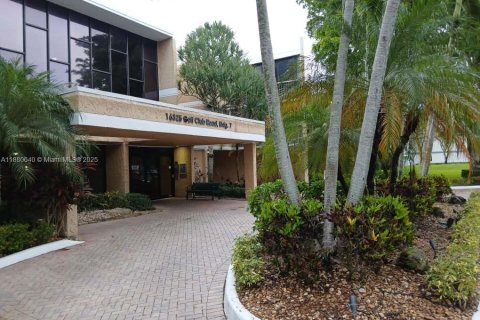 Купить кондоминиум в Уэстон, Флорида 2 спальни, 114.73м2, № 1928507 - фото 3